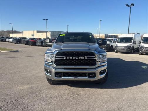 2024 RAM 2500 Big Horn Crew Cab 4x4 64' Box
