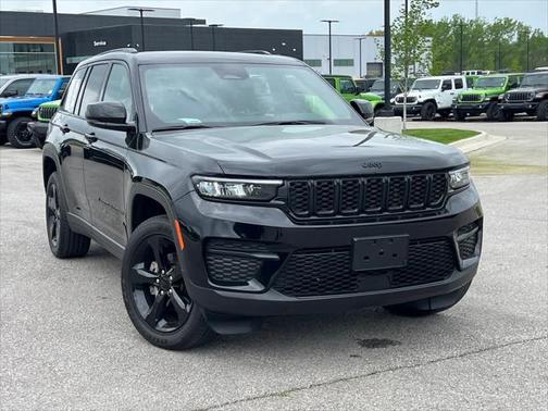 2023 Jeep Grand Cherokee Altitude