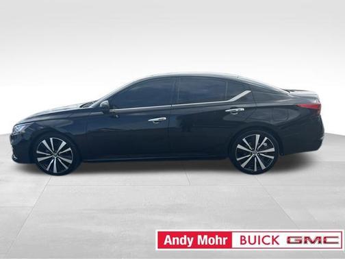 Black 2019 Nissan Altima 2.5 Platinum