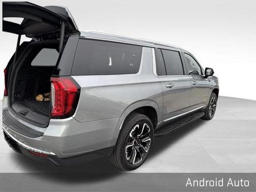 Sterling 2023 GMC Yukon XL SLT