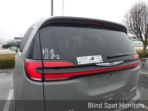 2022 Chrysler Pacifica Limited