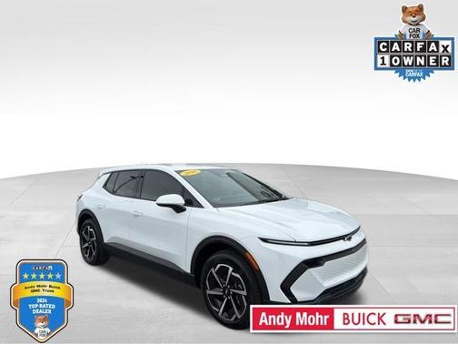 Summit White 2026 Chevrolet Equinox EV LT 1