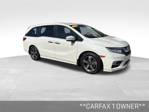 White 2019 Honda Odyssey Touring
