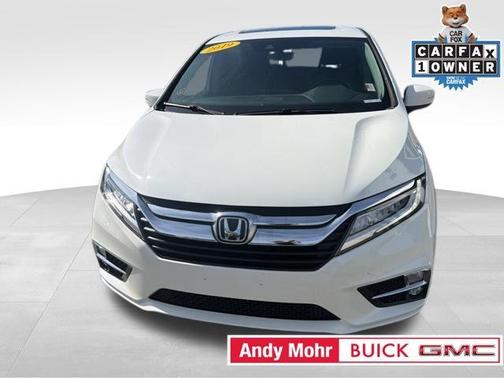 White Diamond Pearl 2019 Honda Odyssey Touring