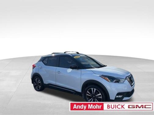 2019 Nissan Kicks SR