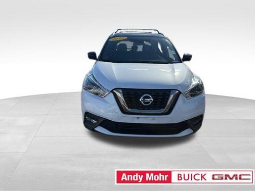 2019 Nissan Kicks SR