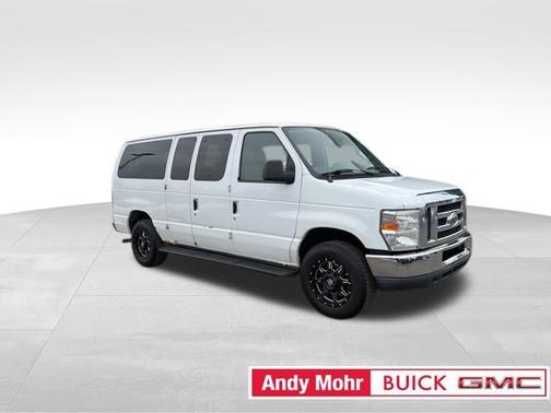 2013 Ford E350 Super Duty XLT