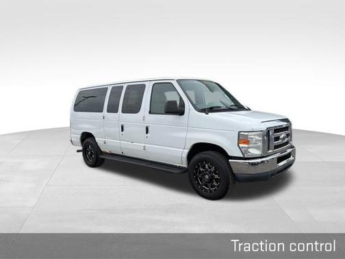 2013 Ford E350 Super Duty XLT