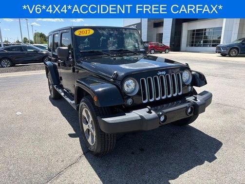 Black Clearcoat 2017 Jeep Wrangler Unlimited Sahara