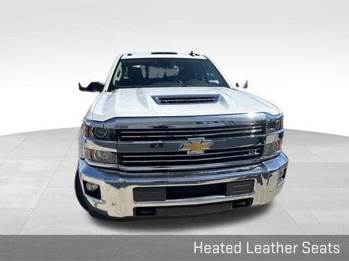 Summit White 2018 Chevrolet Silverado 3500 LTZ