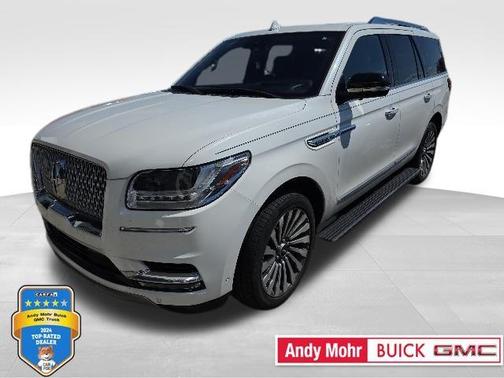 White 2020 Lincoln Navigator Reserve