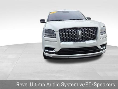 White 2020 Lincoln Navigator Reserve