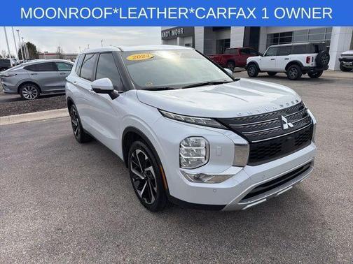 White Diamond 2024 Mitsubishi Outlander SE