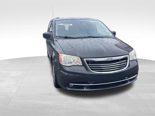 2012 Chrysler Town & Country Touring