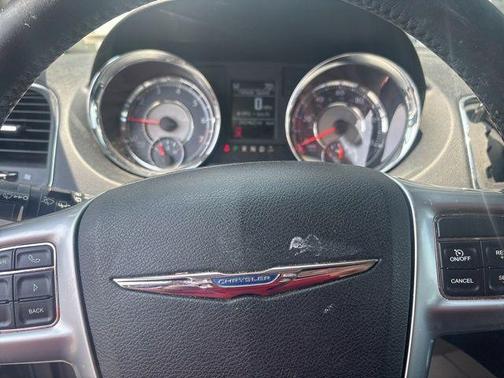 2012 Chrysler Town & Country Touring