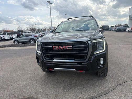 2022 GMC Yukon AT4