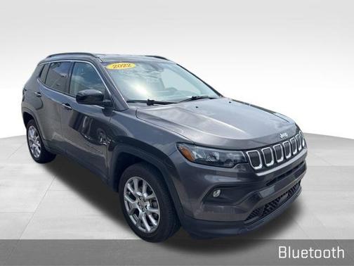 2022 Jeep Compass Latitude Lux