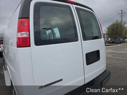 Summit White 2024 Chevrolet Express 2500 Work Van