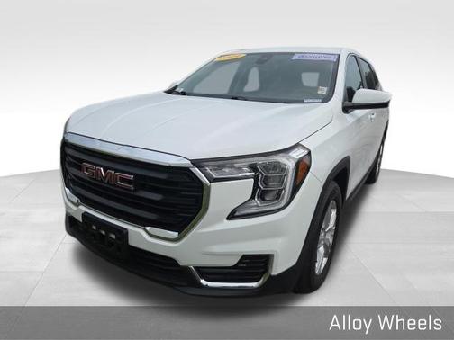 Summit White 2024 GMC Terrain SLE