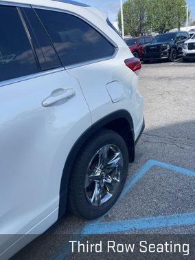 Blizzard Pearl 2019 Toyota Highlander
