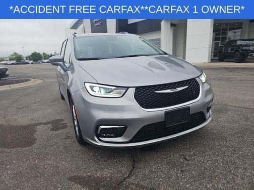 2021 Chrysler Pacifica Touring-L