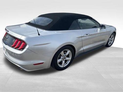 2016 Ford Mustang V6