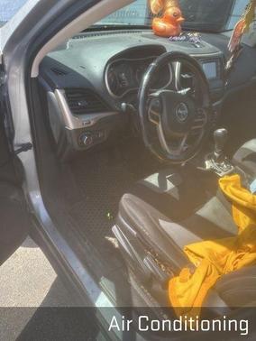 2017 Jeep Cherokee Sport