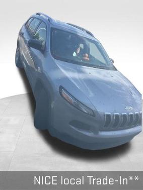 2017 Jeep Cherokee Sport