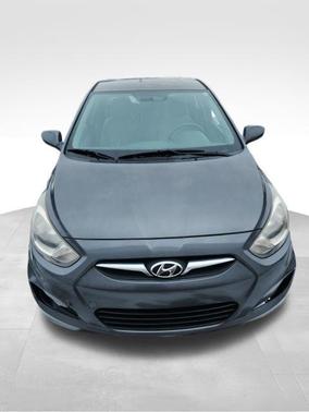2012 Hyundai Accent GLS
