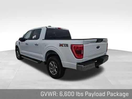 Oxford White 2022 Ford F-150 Lariat