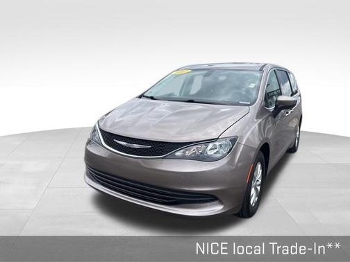 2017 Chrysler Pacifica Touring