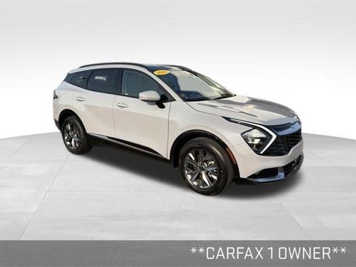 Gray 2023 Kia Sportage SX