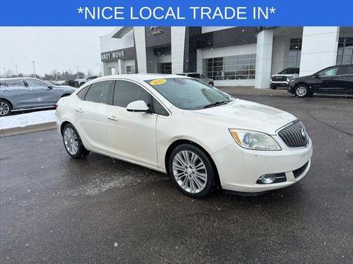 White Diamond Clearcoat 2013 Buick Verano Base