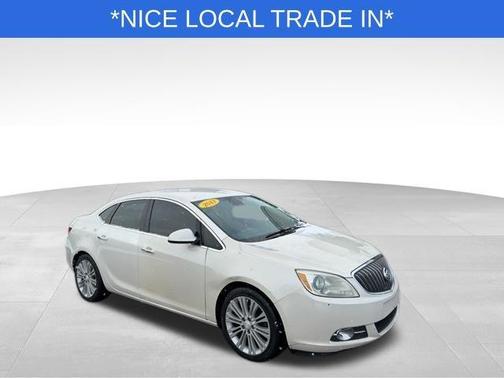 White Diamond Clearcoat 2013 Buick Verano Base