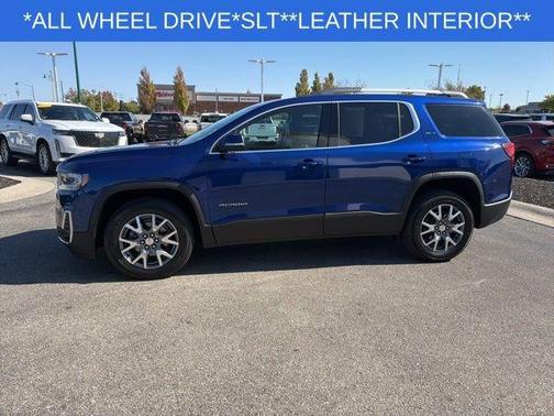 2023 GMC Acadia SLT