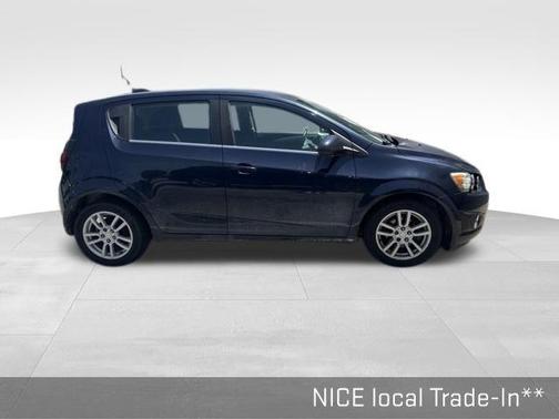 Velvet 2016 Chevrolet Sonic LT