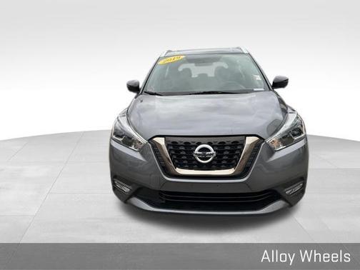 2019 Nissan Kicks SR