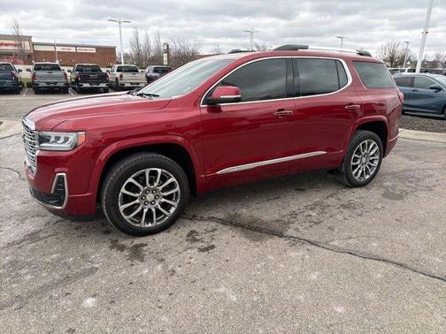 2023 GMC Acadia Denali