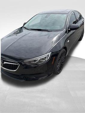2018 Buick Regal Sportback Essence