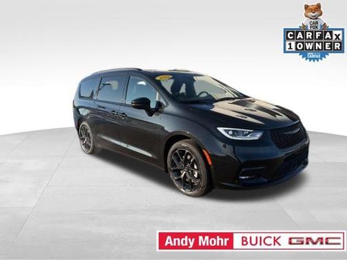 2022 Chrysler Pacifica Touring-L