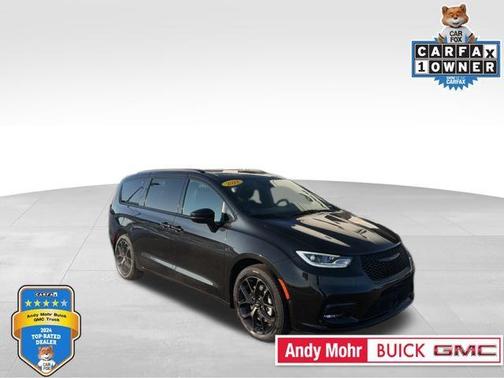 2022 Chrysler Pacifica Touring-L