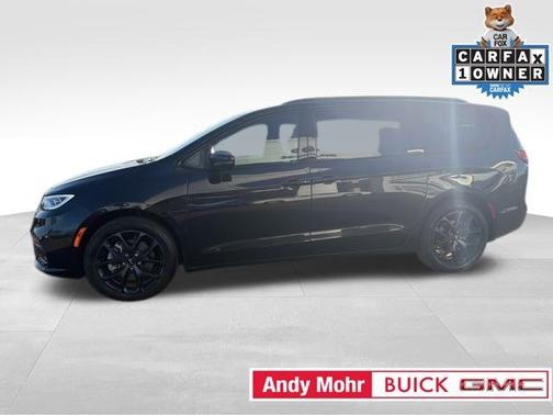 2022 Chrysler Pacifica Touring-L