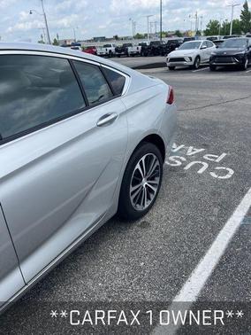 2019 Buick Regal Sportback Essence