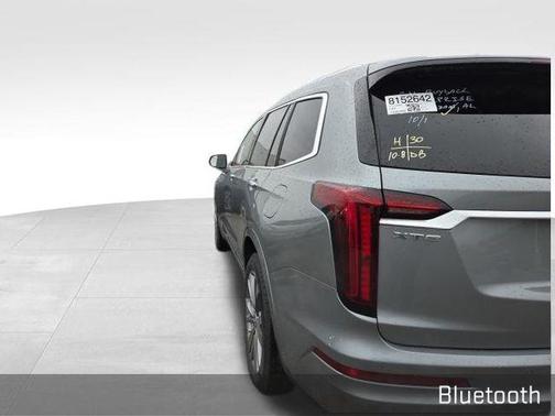 2025 Cadillac XT6 Premium Luxury FWD