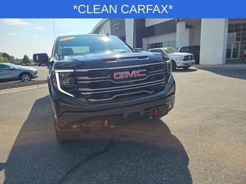 2025 GMC Sierra 1500 AT4