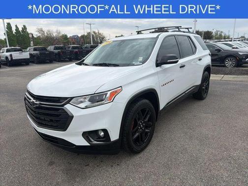 Summit White 2018 Chevrolet Traverse Premier