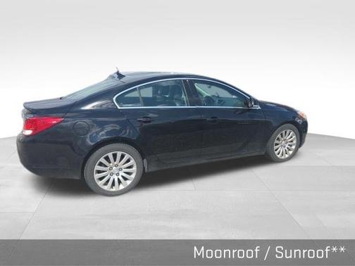 Black Onyx 2012 Buick Regal Base