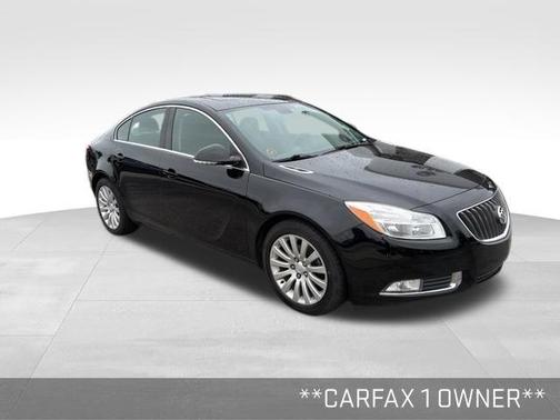 Onyx Black 2012 Buick Regal Base
