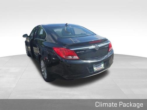 Black Onyx 2012 Buick Regal Base