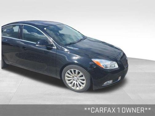 Black Onyx 2012 Buick Regal Base